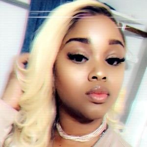 Meet your Posher, Viola